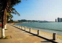Plážová dovolená na ostrově Hainan
